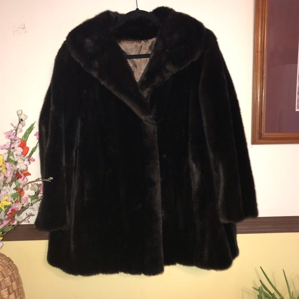 The fashion Place faux fur jacket  Size 12